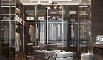 定制衣柜使用玻璃柜門(mén)好不好？