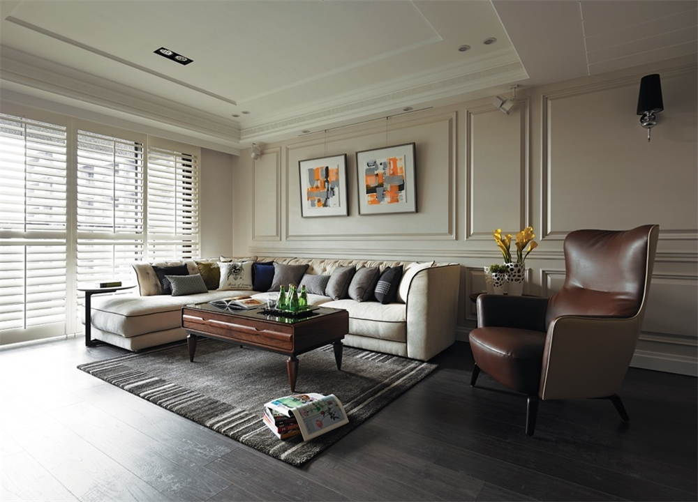 客廳沙發(fā)除了配茶幾，還能搭配什么？(圖4)