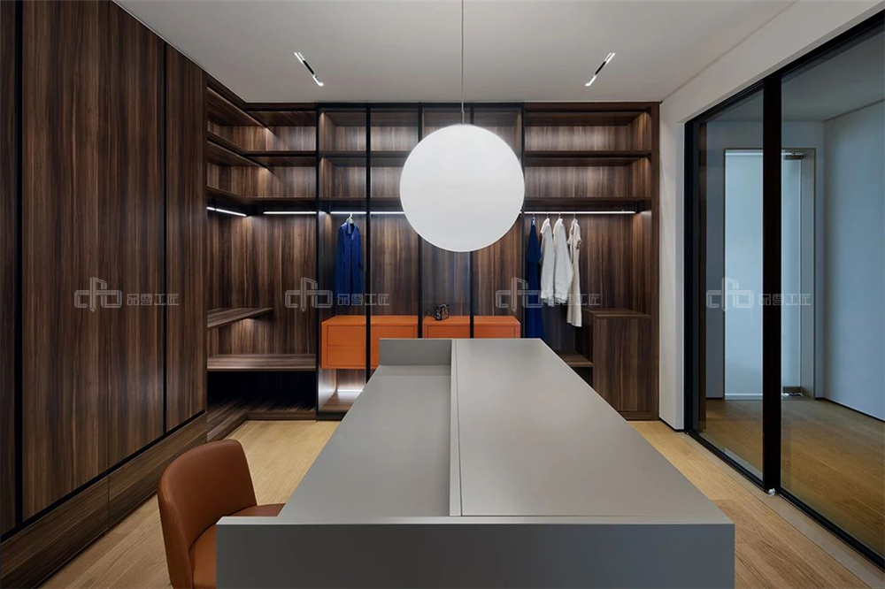 衣柜用實(shí)木材質(zhì)來做有哪些優(yōu)點(diǎn)？(圖2)